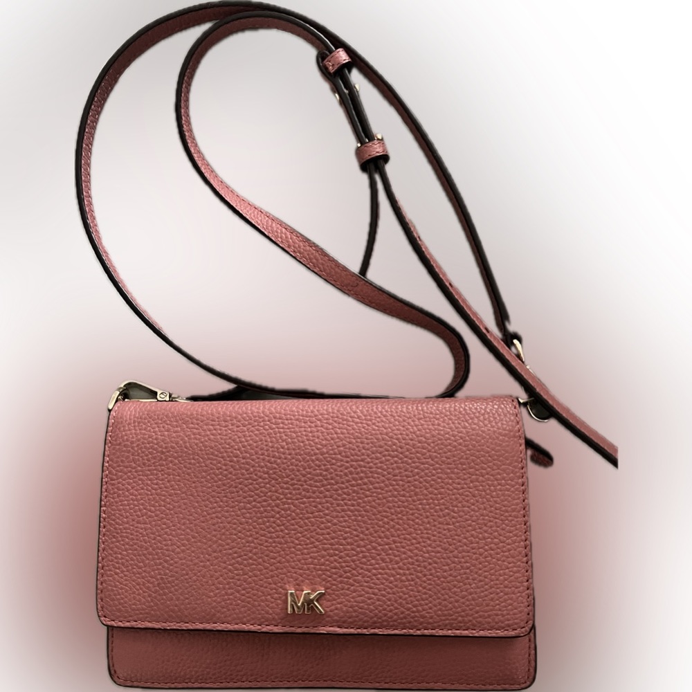 Like New Michael Kors Small Crossbody